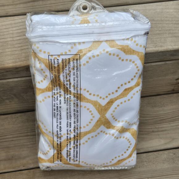 Drift Away Geo Trellis Yellow Grommet Room Darkening Curains (2) 52x84 NIP - Picture 5 of 8